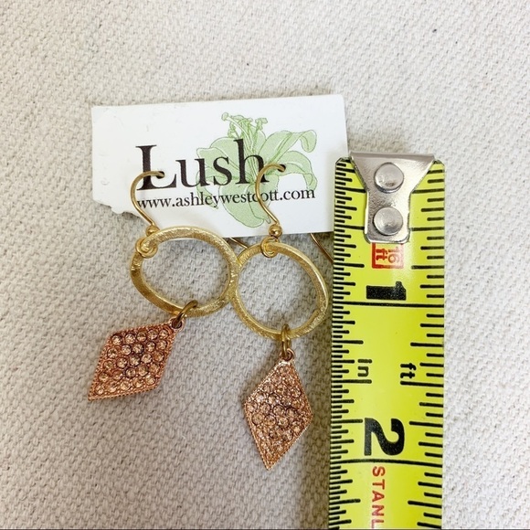 Lush Ashley Westcott Matte gold rose gold earrings - Picture 3 of 3